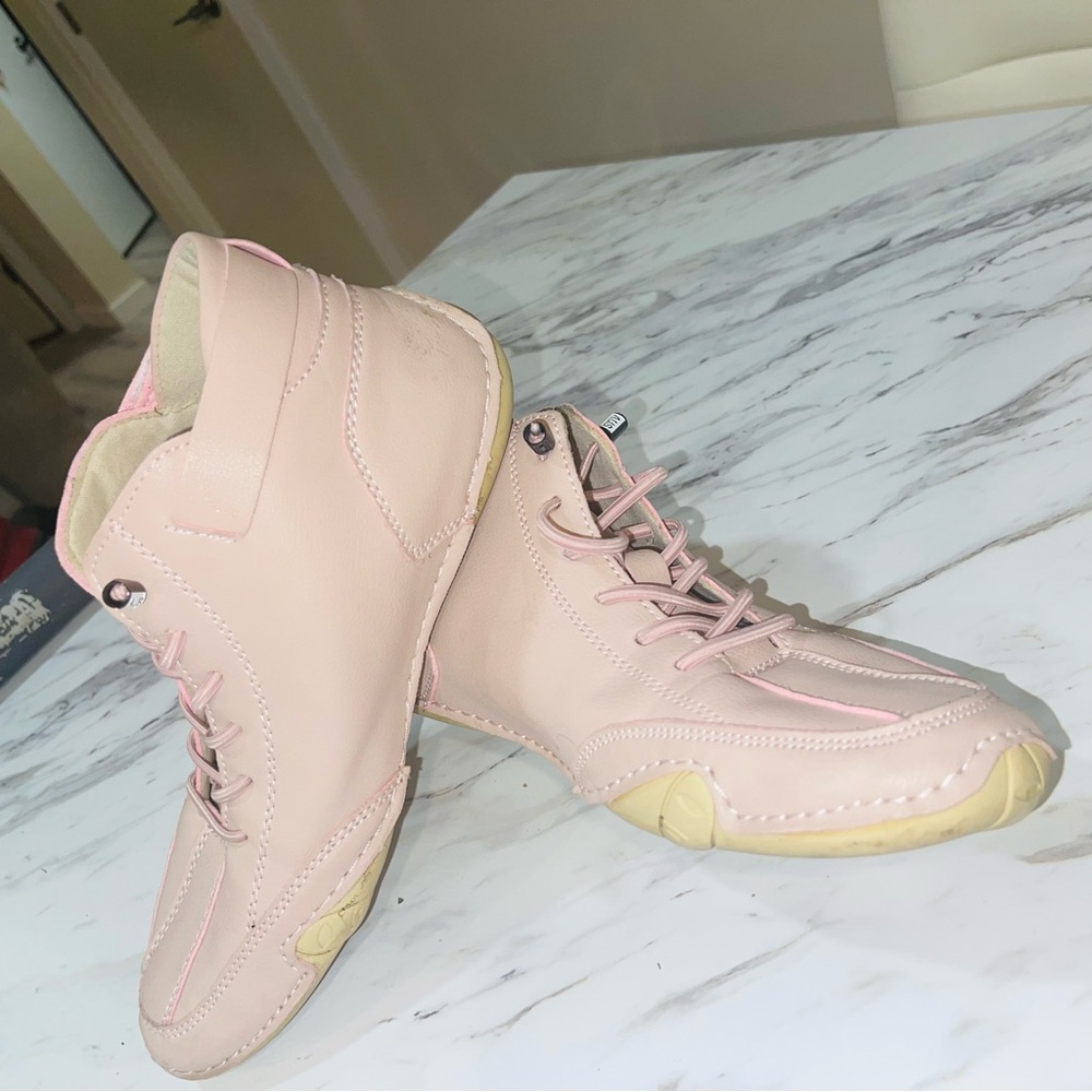 Pink Athletic High-Top Shoes with Lace-Up Design and Textured Upper